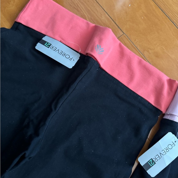Forever 21 yoga pants - Picture 2 of 4